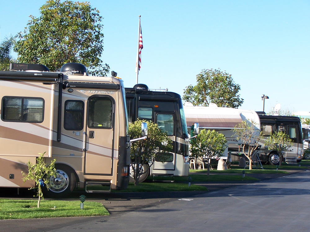 Deluxe-RV-Sites-02